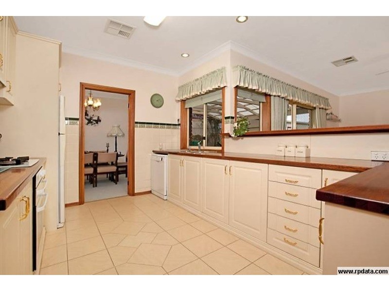 35 Maidencombe Drive, Moana SA 5169