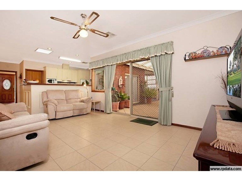 35 Maidencombe Drive, Moana SA 5169