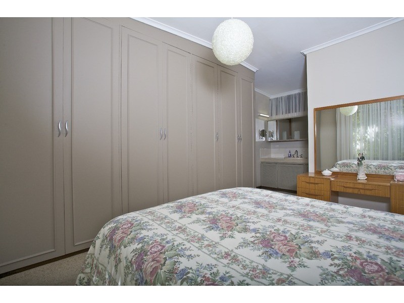 18 Greenwood Crescent, Glenalta SA 5052