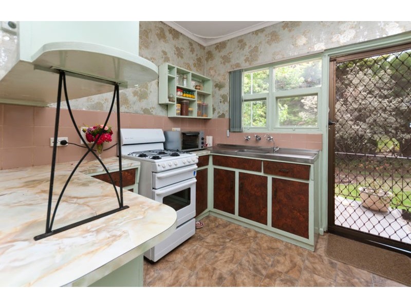 6 Woodlark Grove, Glenalta SA 5052