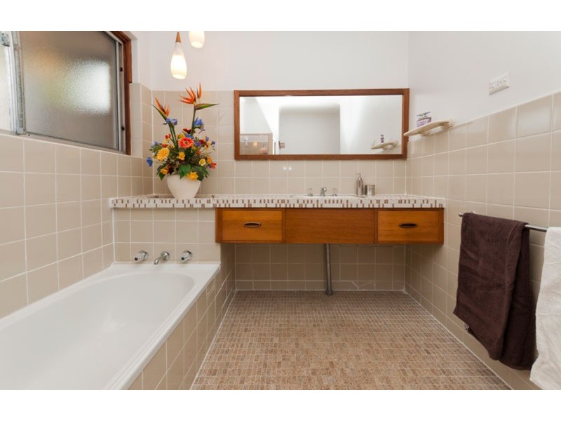 3 Maidstone Road, Bedford Park SA 5042