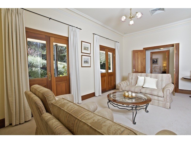 32 Lindsay Terrace, Belair SA 5052