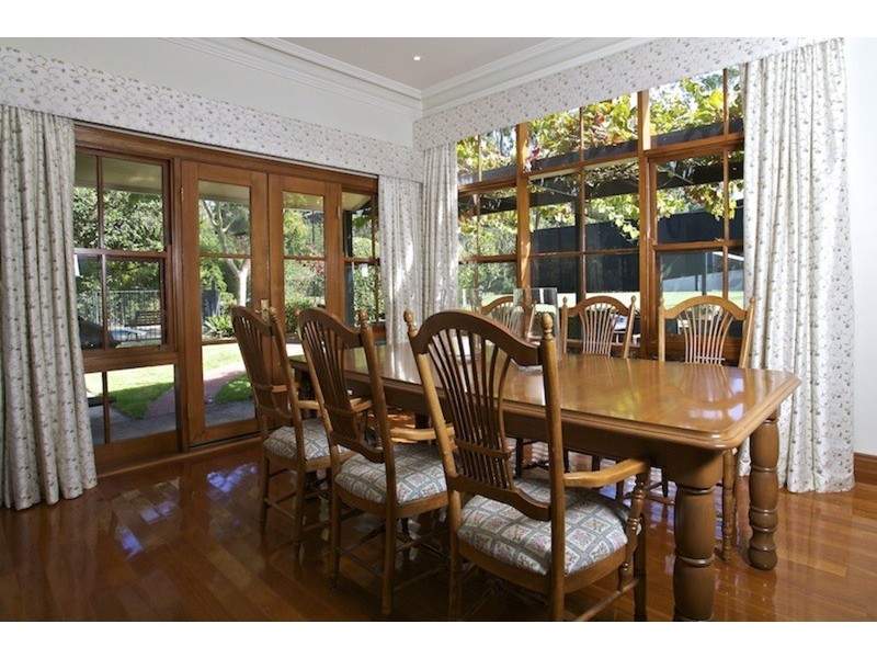 32 Lindsay Terrace, Belair SA 5052