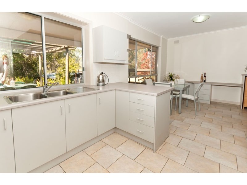 41 Diosma Drive, Coromandel Valley SA 5051