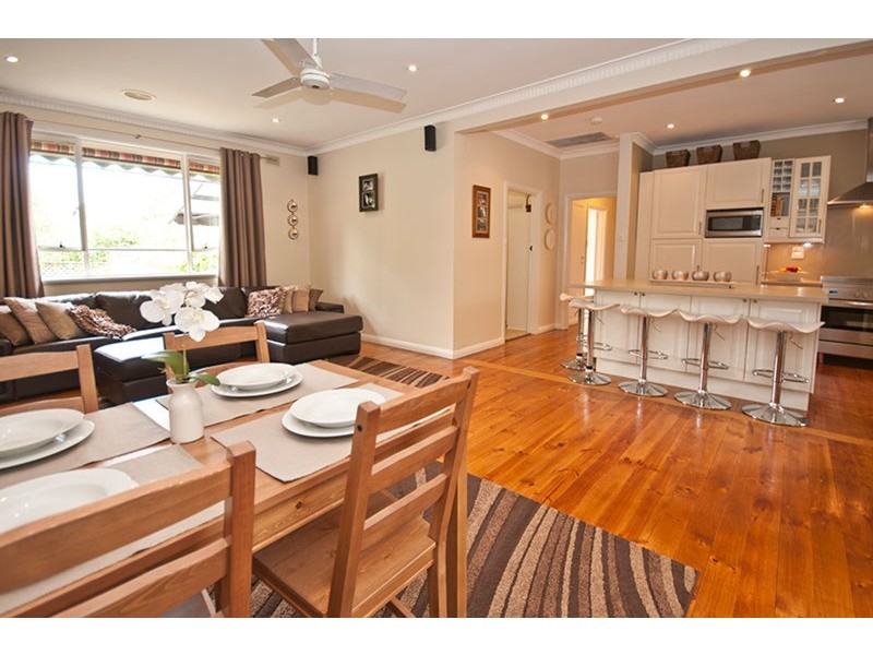 4 Alta Mira Crescent, Belair SA 5052