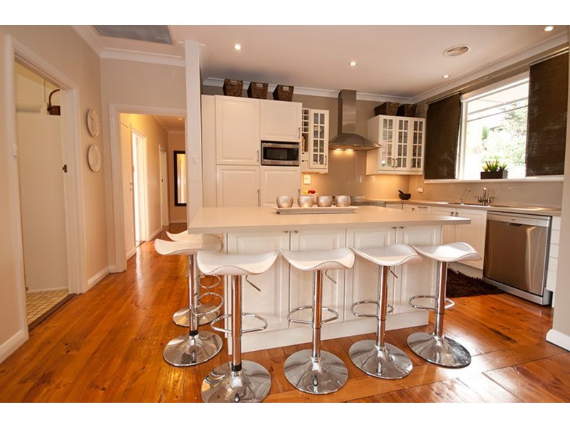 4 Alta Mira Crescent, Belair SA 5052