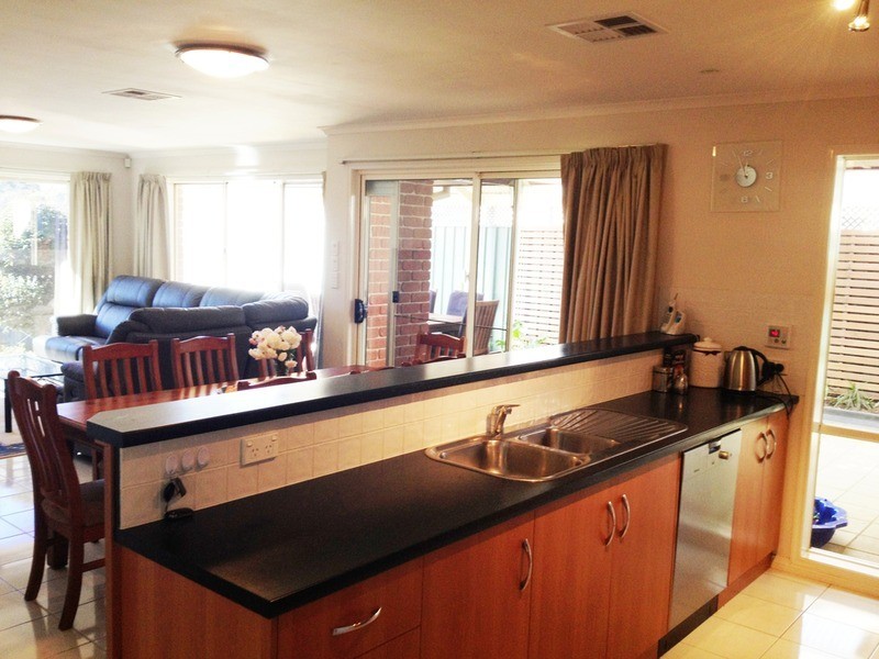 53 Oakridge Road, Aberfoyle Park SA 5159