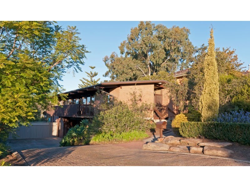 27 Sherwood Avenue, Bellevue Heights SA 5050