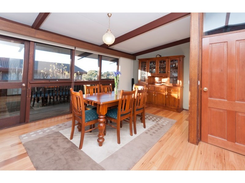 27 Sherwood Avenue, Bellevue Heights SA 5050