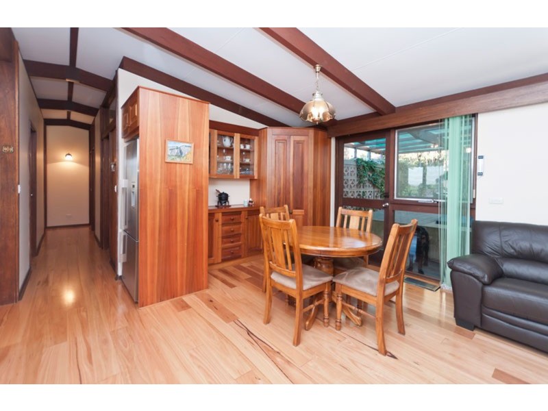27 Sherwood Avenue, Bellevue Heights SA 5050
