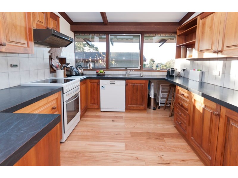27 Sherwood Avenue, Bellevue Heights SA 5050