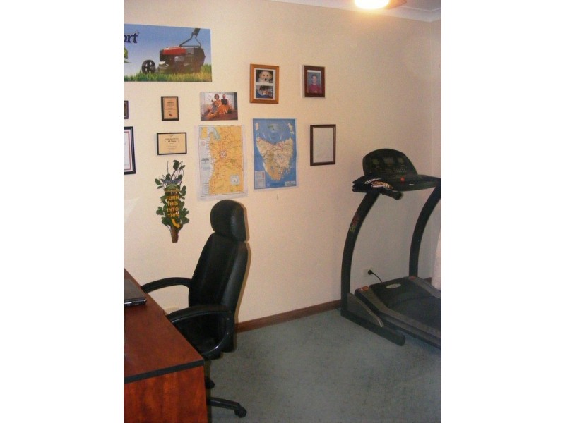 39 Creswell Avenue, Craigburn Farm SA 5051