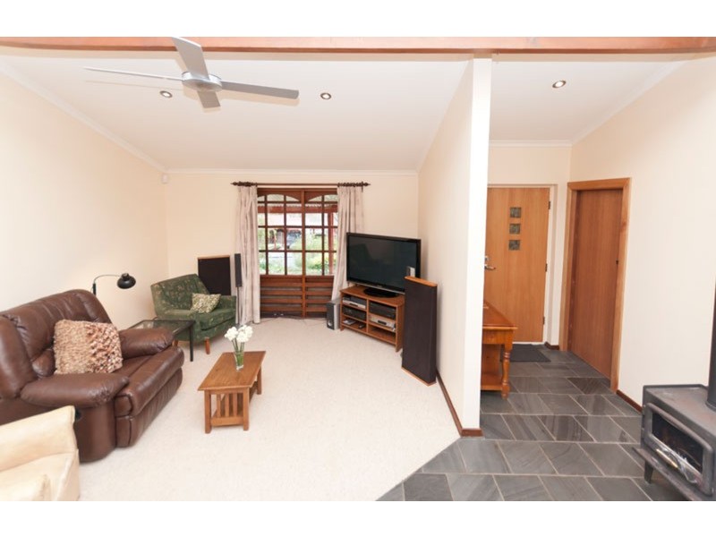 32 Oakdene Crescent, Coromandel Valley SA 5051