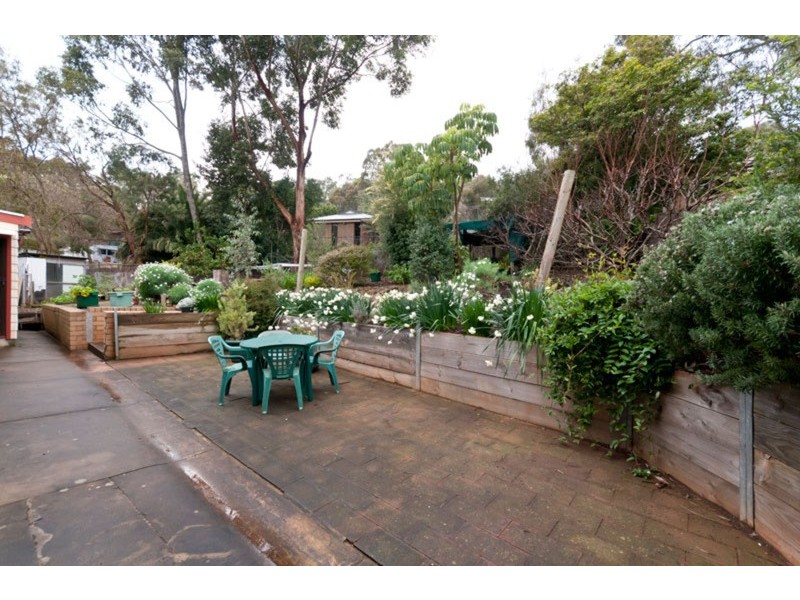 32 Oakdene Crescent, Coromandel Valley SA 5051