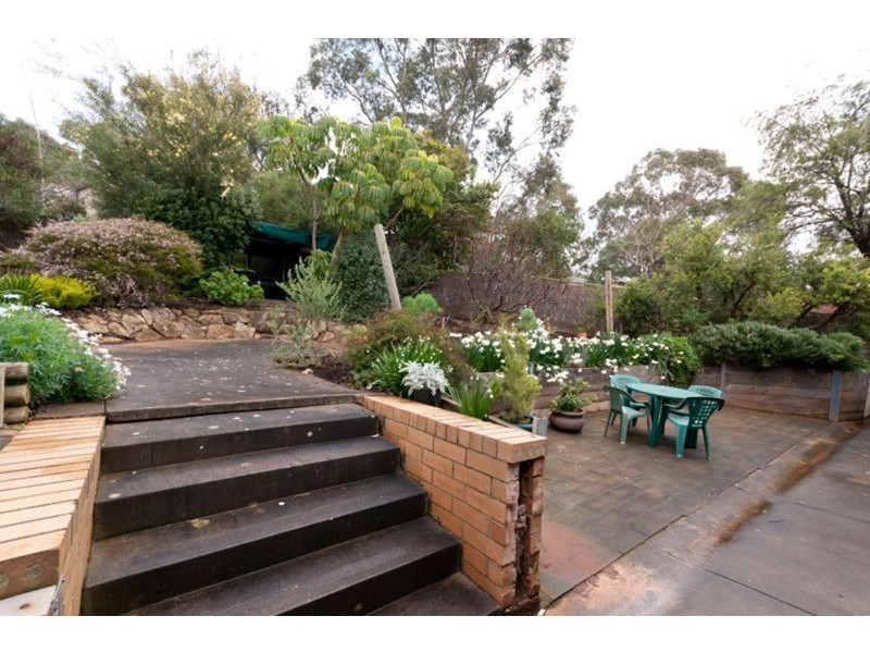 32 Oakdene Crescent, Coromandel Valley SA 5051