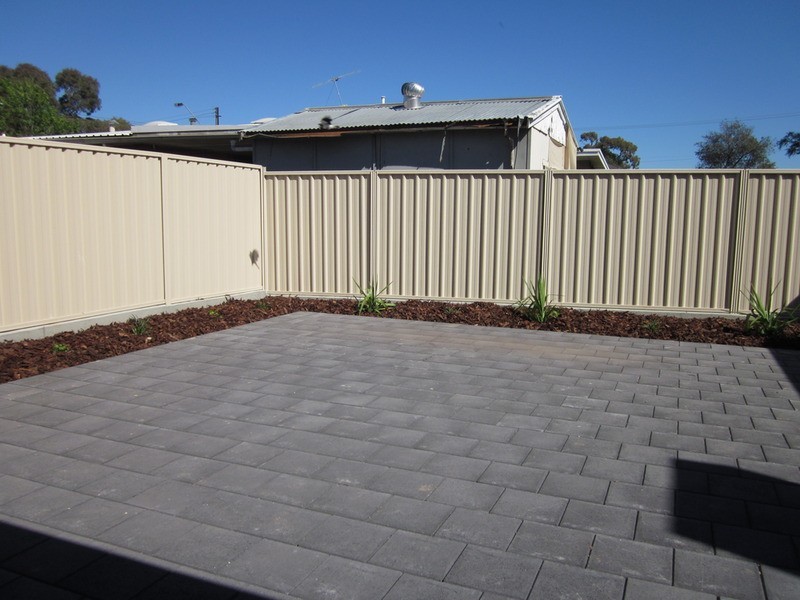 23 Parsons Grove, Park Holme SA 5043