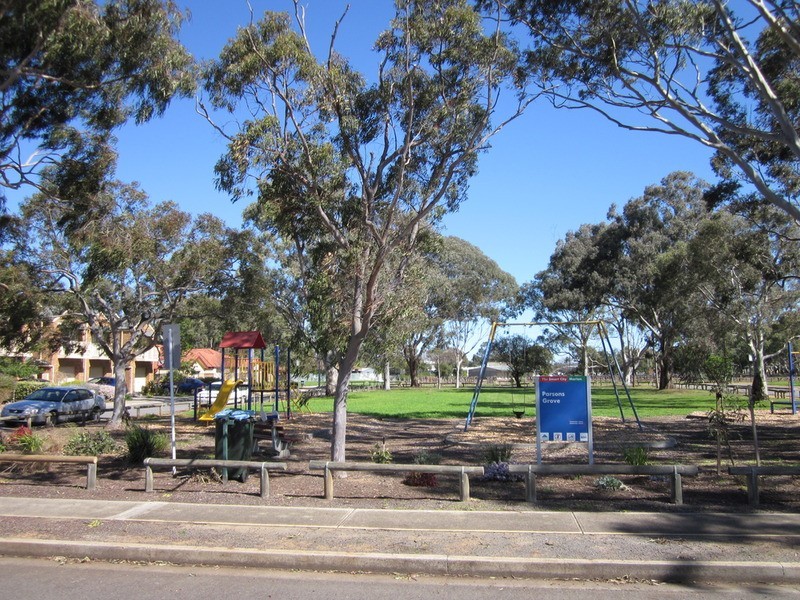 23 Parsons Grove, Park Holme SA 5043