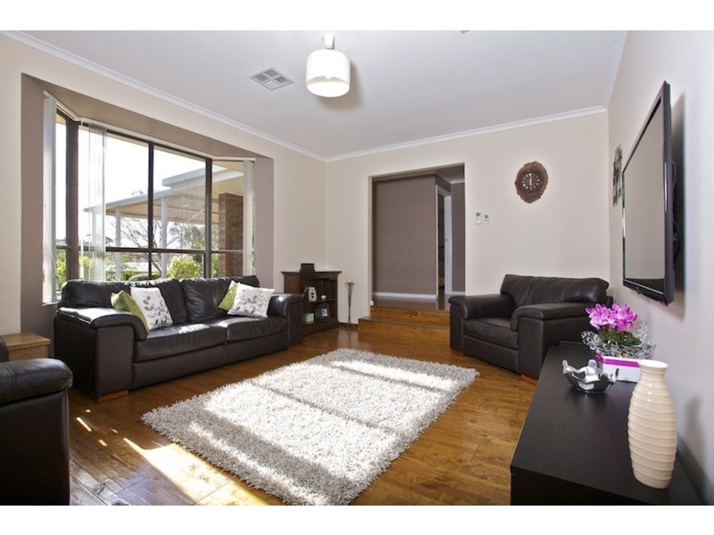 6 Daina  Court, Coromandel Valley SA 5051