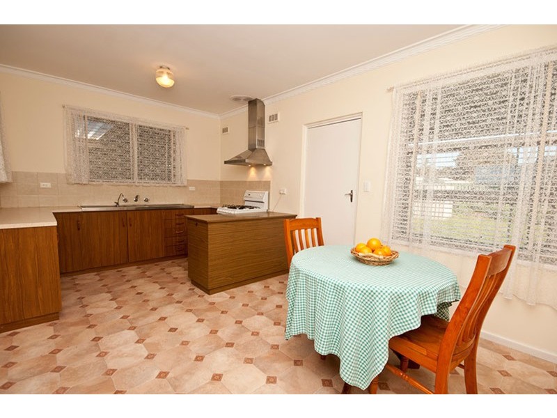 16 Macklin Street, Sturt SA 5047