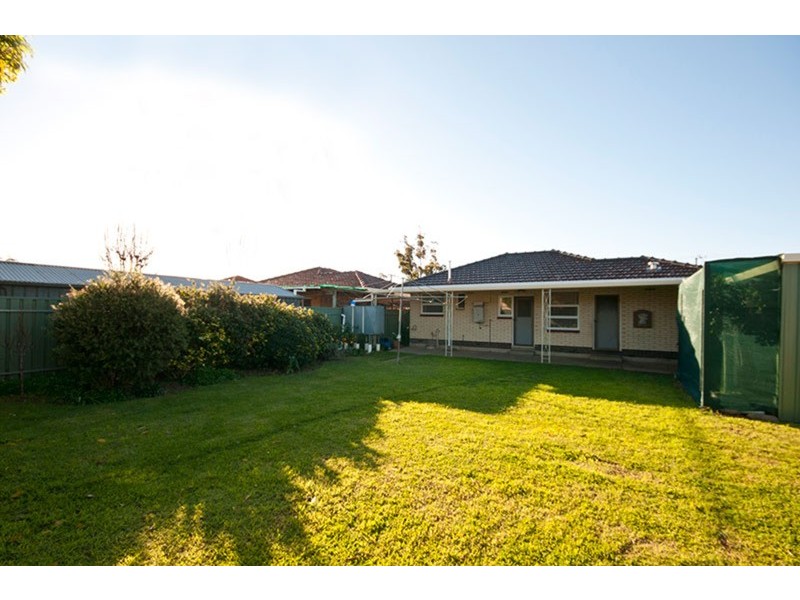 16 Macklin Street, Sturt SA 5047