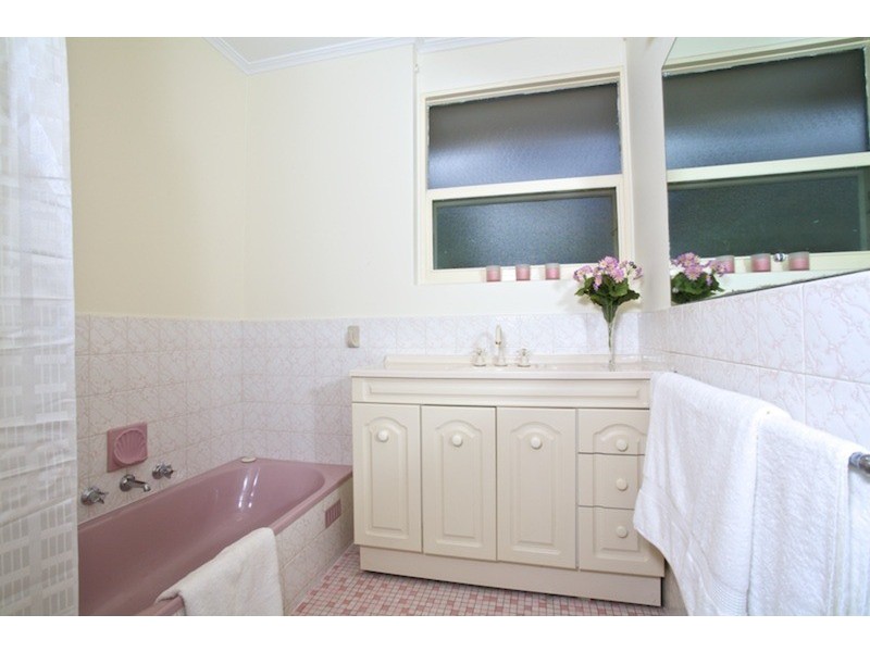 10 Scherer Avenue, Coromandel Valley SA 5051