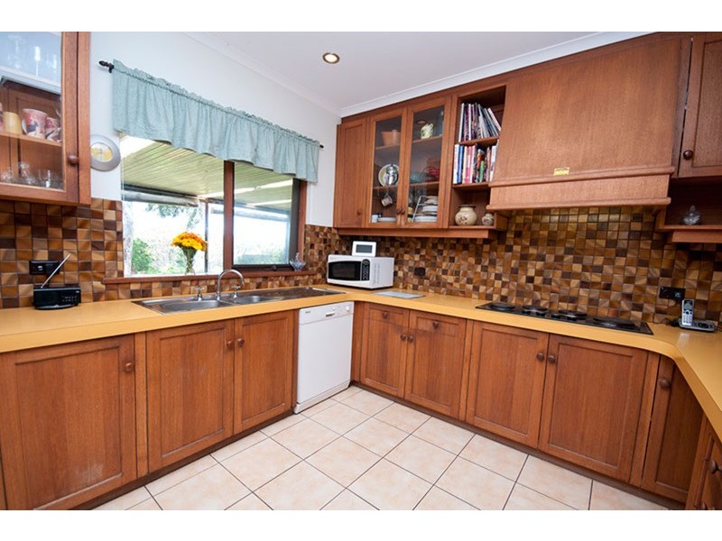 33 Eve Road, Bellevue Heights SA 5050