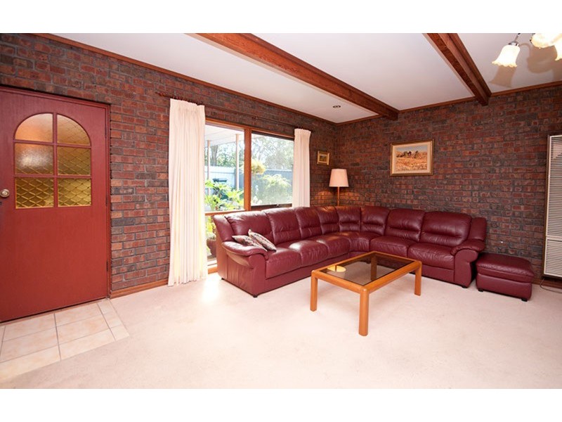 33 Eve Road, Bellevue Heights SA 5050