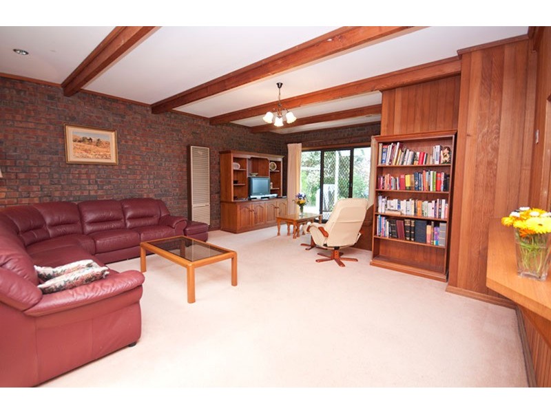 33 Eve Road, Bellevue Heights SA 5050