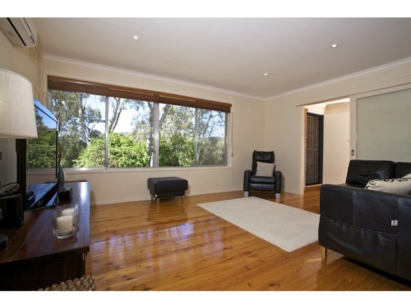 38 Jackson  Avenue, Coromandel Valley SA 5051