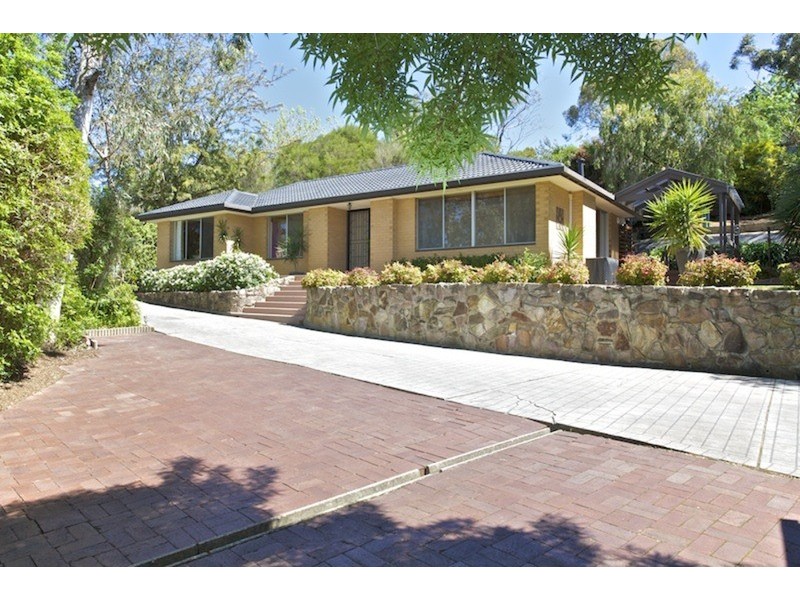 38 Jackson  Avenue, Coromandel Valley SA 5051