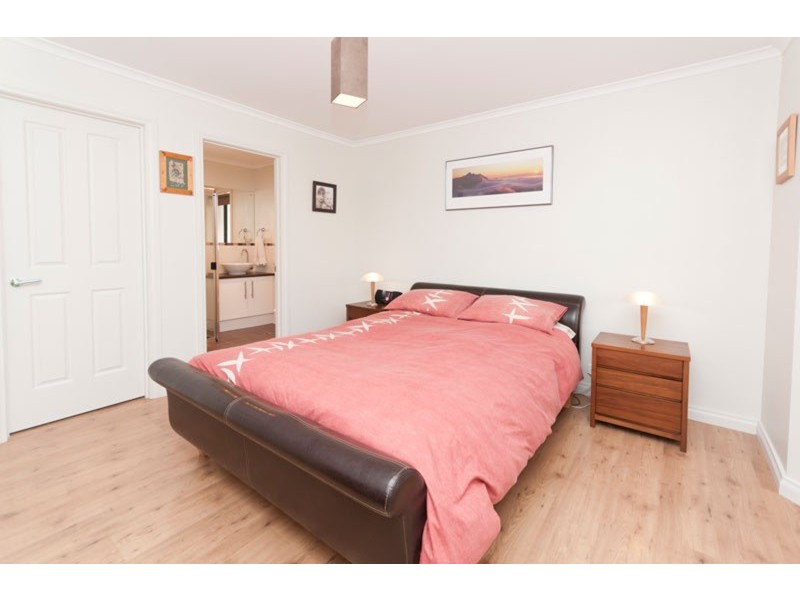 11 Mews Way, Coromandel Valley SA 5051