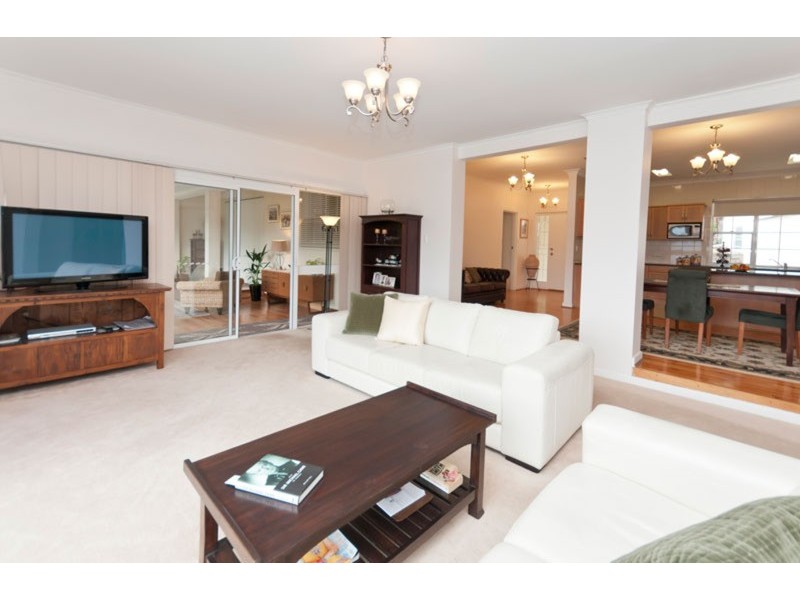 98 Shepherds Hill Road, Bellevue Heights SA 5050