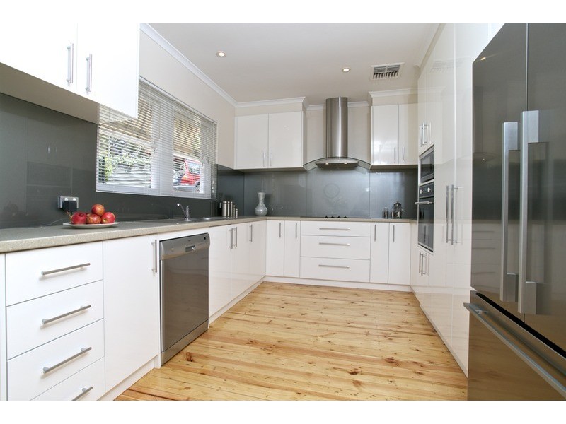 1 Craiglee Drive, Coromandel Valley SA 5051