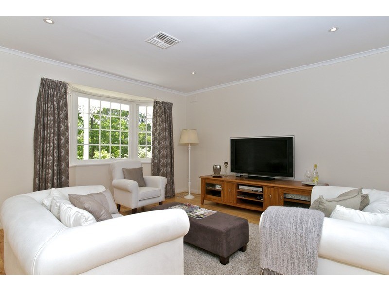 1 Craiglee Drive, Coromandel Valley SA 5051