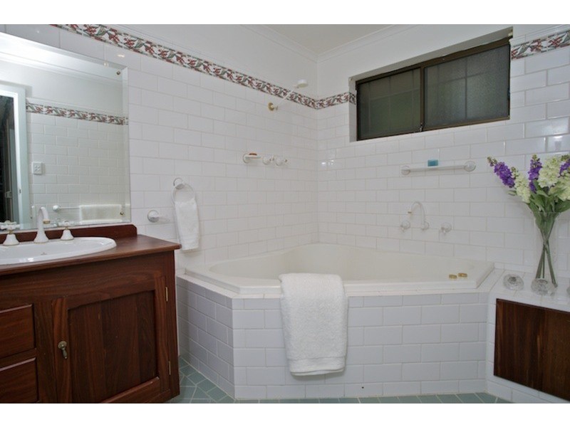 38 Chitunga Road, Eden Hills SA 5050