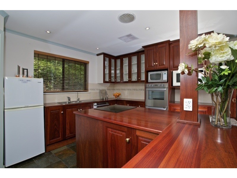 38 Chitunga Road, Eden Hills SA 5050