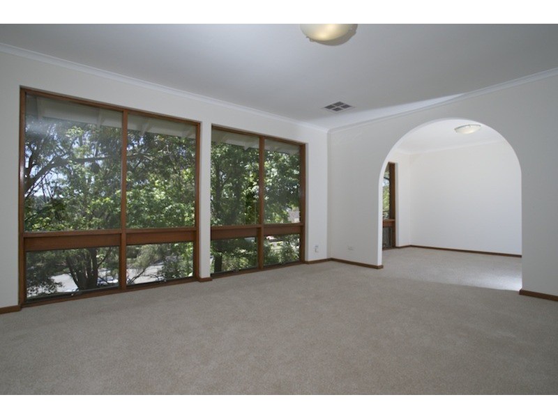 8 Almond Court, Coromandel Valley SA 5051