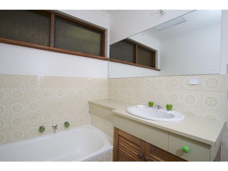 8 Almond Court, Coromandel Valley SA 5051