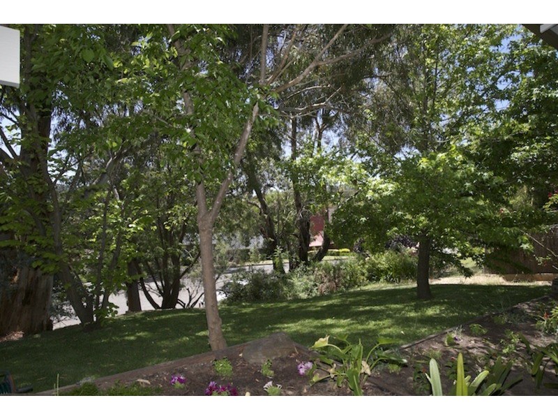 8 Almond Court, Coromandel Valley SA 5051