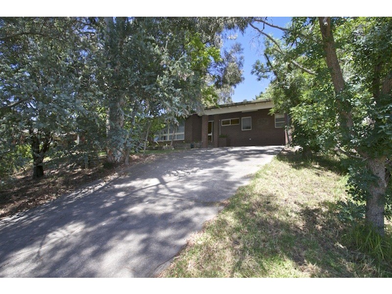 8 Almond Court, Coromandel Valley SA 5051