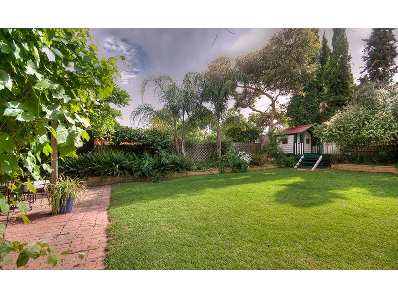 15 Dew Street, Aberfoyle Park SA 5159