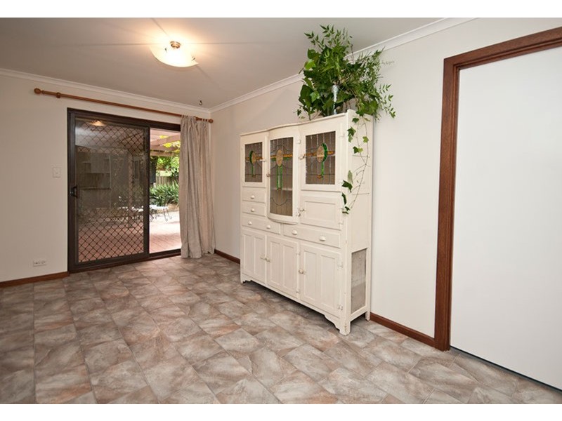 15 Dew Street, Aberfoyle Park SA 5159