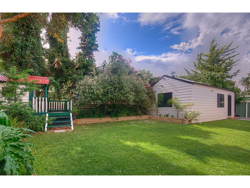 15 Dew Street, Aberfoyle Park SA 5159