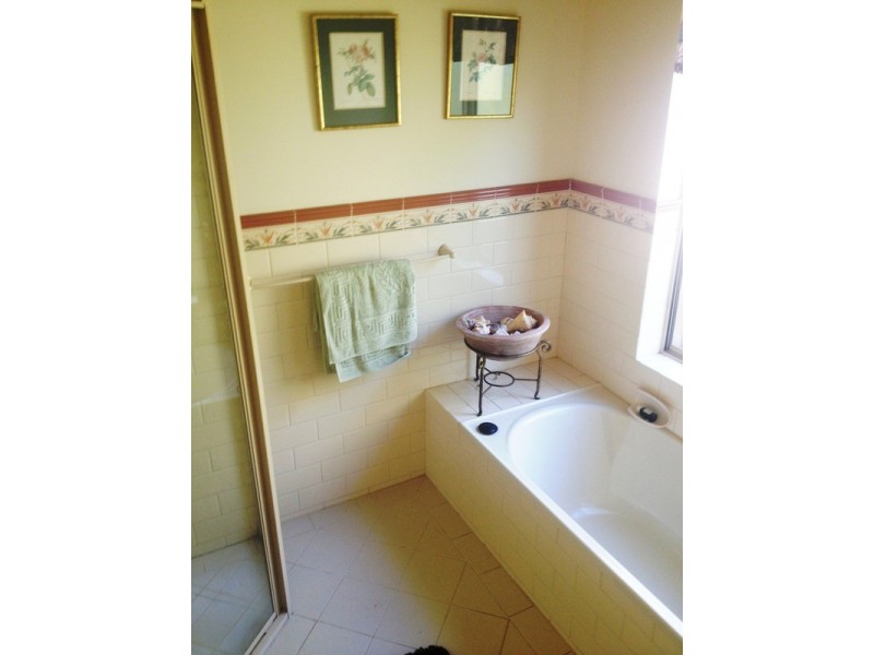 64 Glendale Avenue, Flagstaff Hill SA 5159