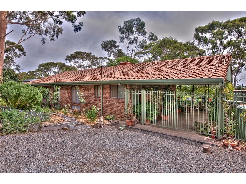 18 Barbara Crescent, Coromandel Valley SA 5051