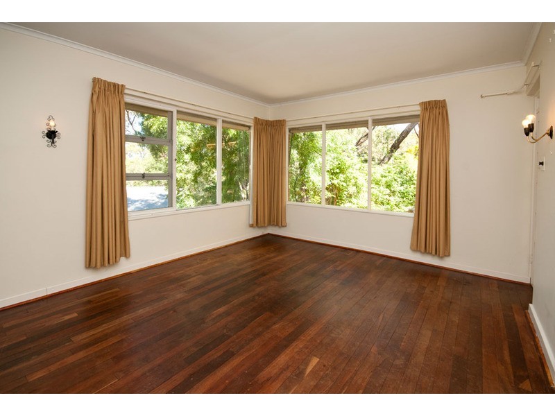 7 Parham Road, Eden Hills SA 5050