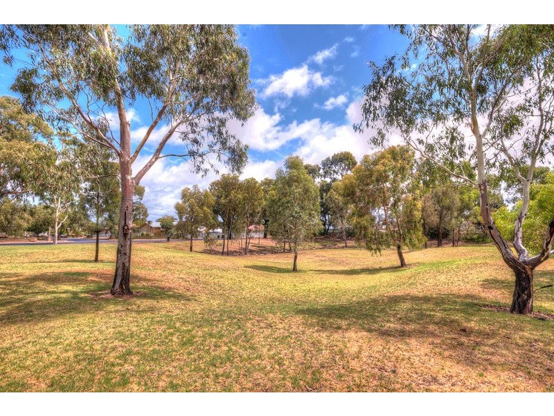 42 Kensington Street, Clovelly Park SA 5042