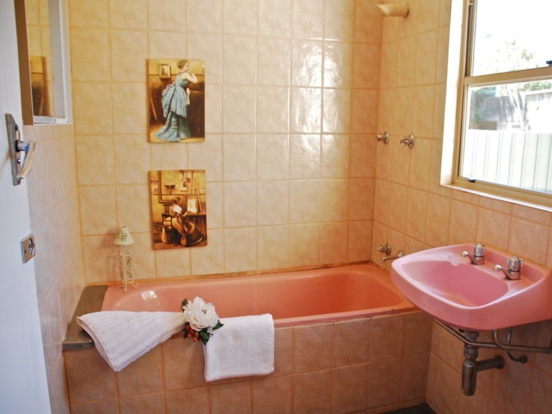 175 Shepherds Hill Road, Eden Hills SA 5050