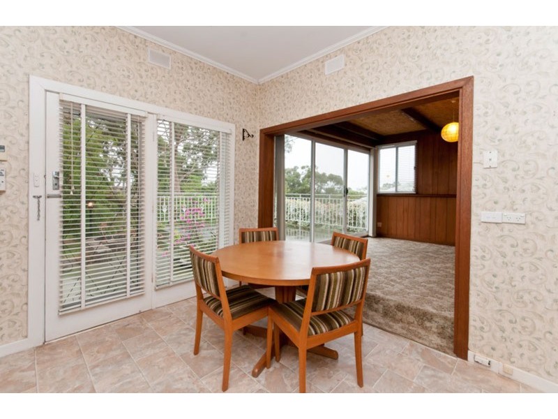 2 Ward Avenue, Eden Hills SA 5050