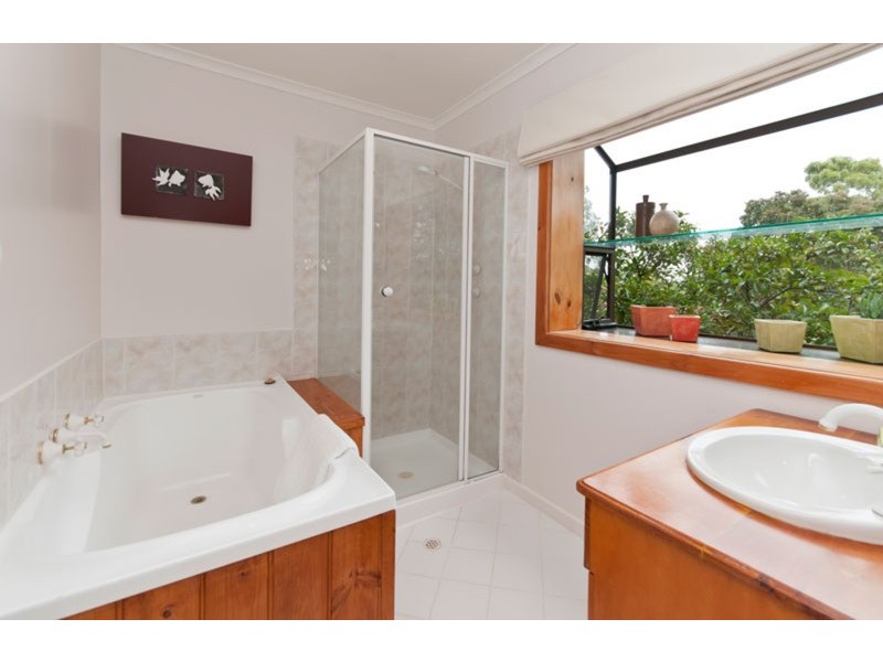 12 Coro Crescent, Coromandel Valley SA 5051